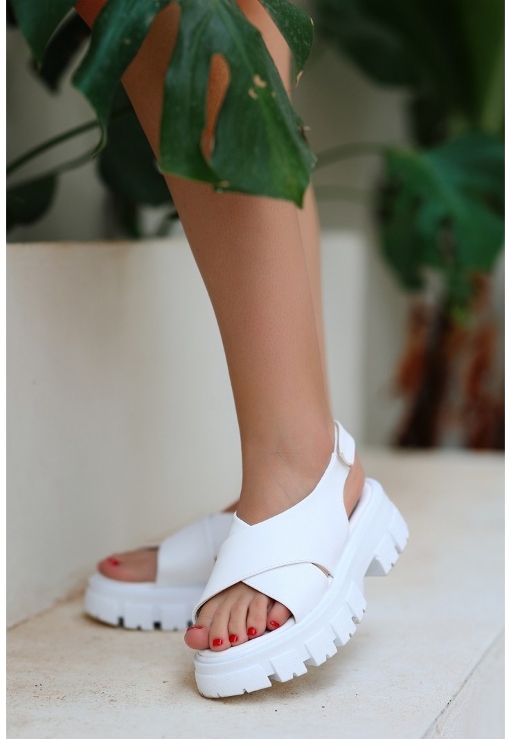 Cesi Beyaz Cilt Sandalet