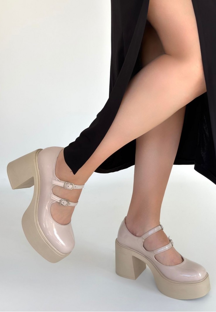 Jarlo Bej Rugan Dolgu Topuk Ayakkabı Jarlo Bej Rugan Dolgu Topuk Ayakkabı