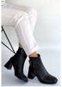 Kanda Siyah Cilt Topuklu Bot