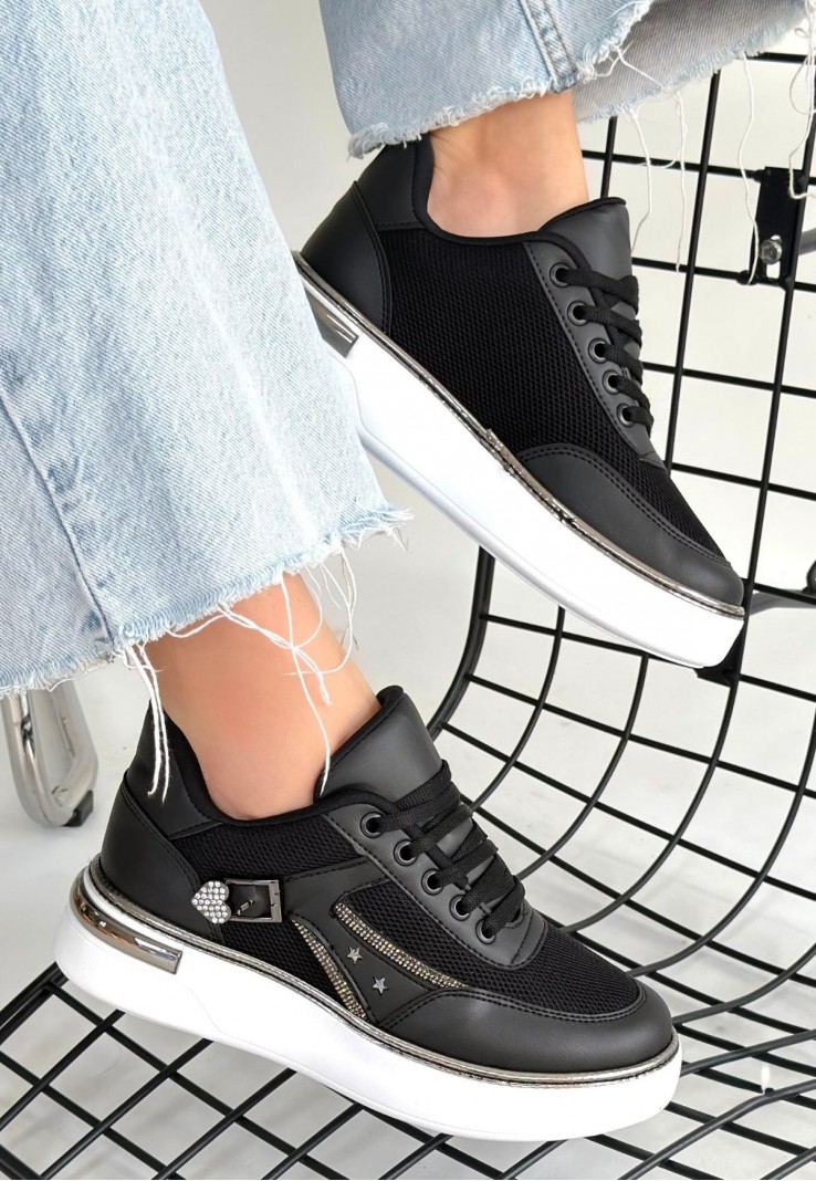 Junda Siyah Cilt Bağcıklı Spor Ayakkabı