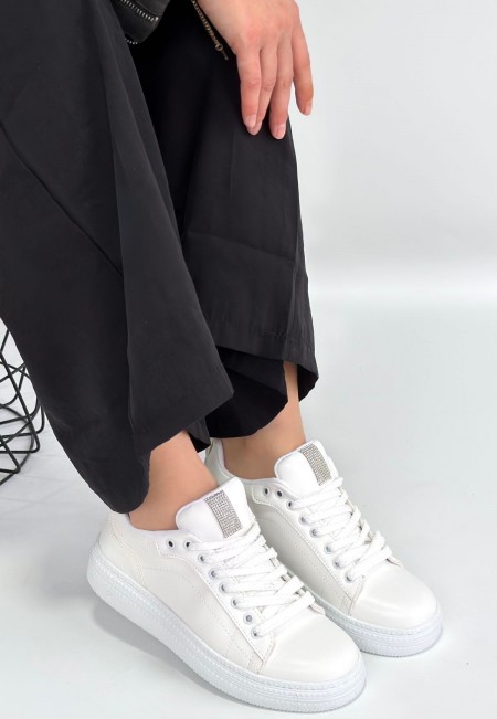 Yier Beyaz Cilt Bağcıklı Spor Ayakkabı