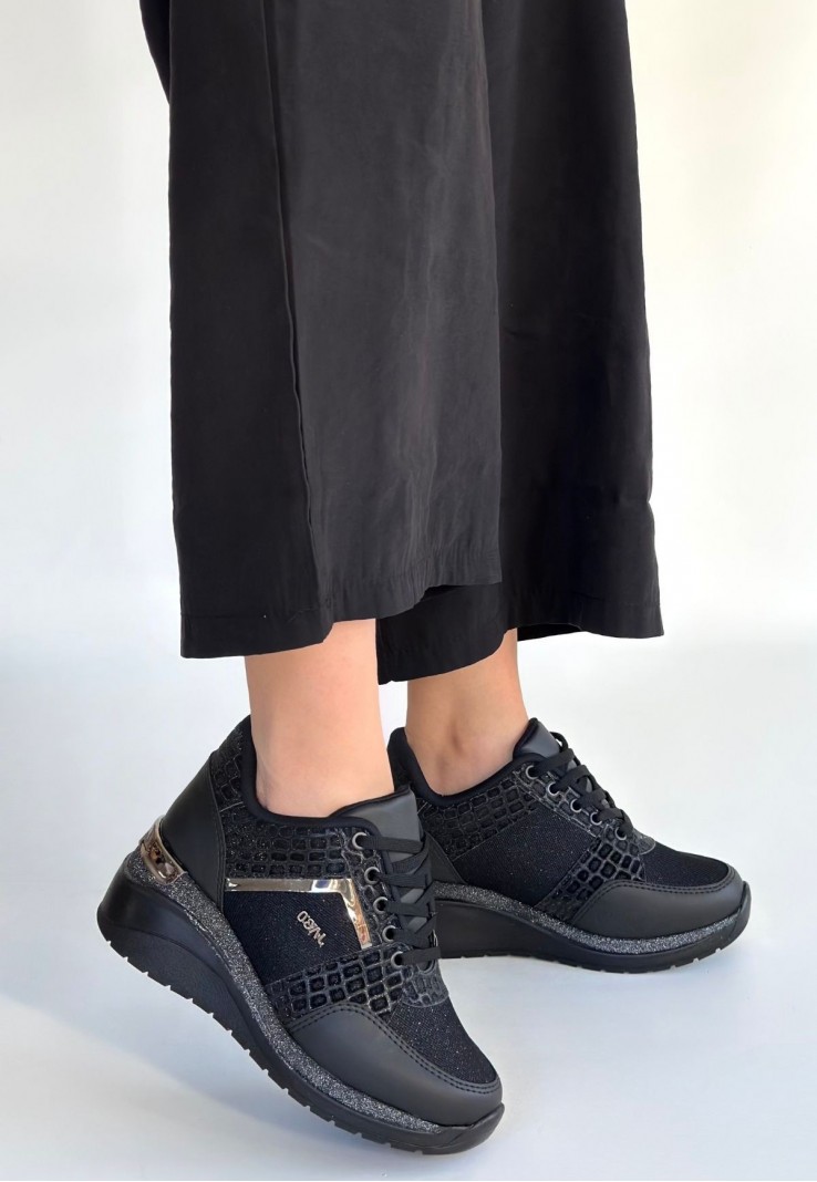 Geja Siyah Cilt Bağcıklı Spor Ayakkabı