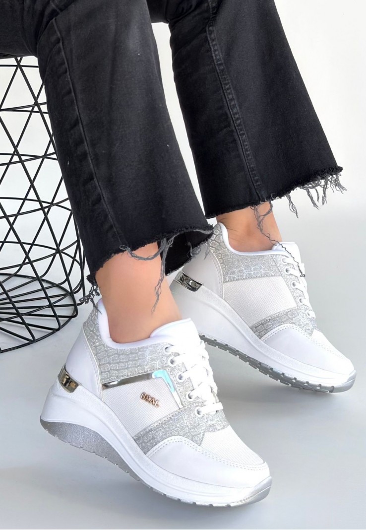 Geja Beyaz Cilt Bağcıklı Spor Ayakkabı