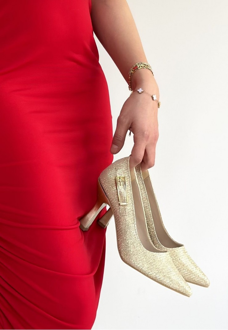 Cerin Gold Saten Simli Topuklu Ayakkabı Cerin Gold Saten Simli Topuklu Ayakkabı