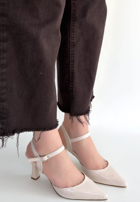 Suden Bej Rugan Topuklu Ayakkabı Suden Bej Rugan Topuklu Ayakkabı