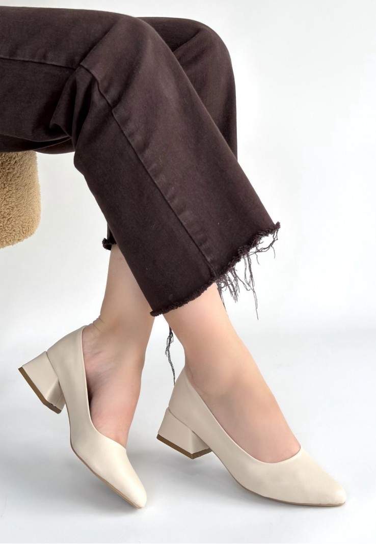 Desniy Bej Cilt Topuklu Ayakkabı