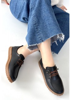 Guot Siyah Cilt Bağcıklı Babet Ayakkabı